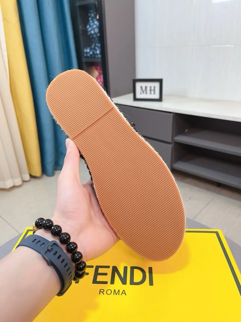 Men's shoes 💰400🌸🌸[FENDI] Fendi 💫Men's latest slip-on Loaf casual shoes ✔️The original one-to-one replica is available at the counter at the same time🏍️Fabrics: Italian imported fabrics, pure hand-pulled threads, raw rubber breathable and non-slip outsole, lining breathable and comfortable lambskin, density 100% comfortable, original rubber outsole wear-resistant ✔️Code number: 38-44, you deserve it, (Note: 45 can be customized, non-refundable and non-exchangeable)